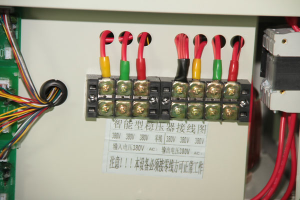 三相四線380伏穩(wěn)壓器完整接線示意圖及注意事項(xiàng)