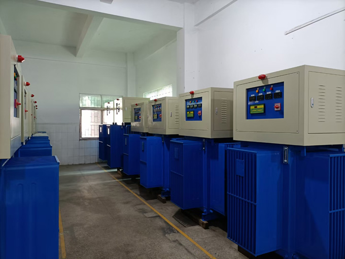 500KVA智慧型無(wú)觸點(diǎn)穩(wěn)壓器內(nèi)部結(jié)構(gòu)圖